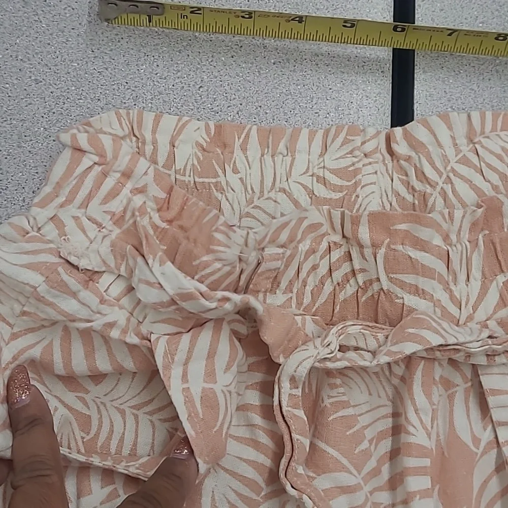 Hope & Harlow Pink/White Linen Shorts Size M